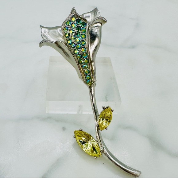 Vintage Cala Lilly Brooch Pin Blue Green AB Rhinestone Petals Yellow Gem Leaves - Picture 1 of 12